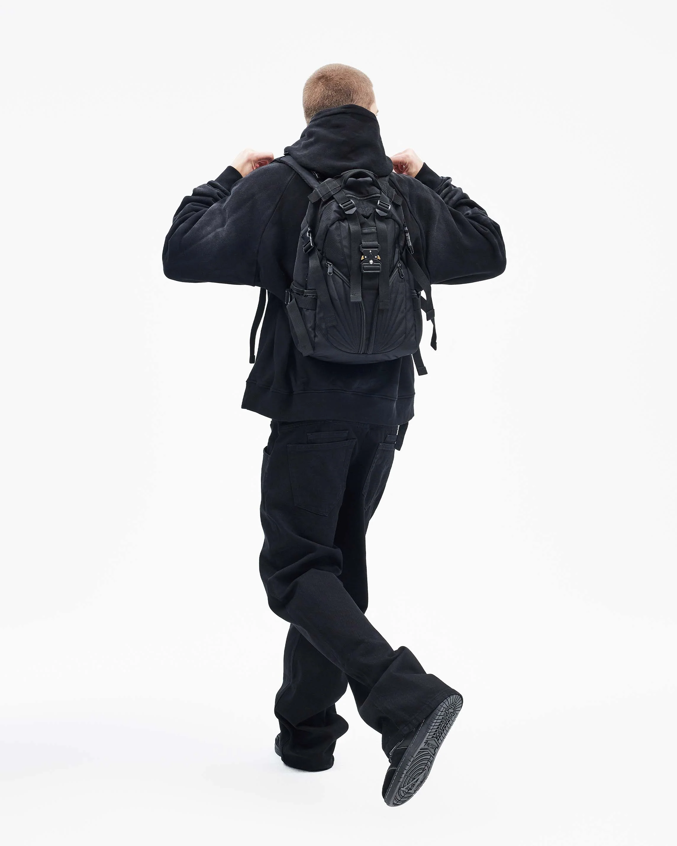 BUCKLE BACKPACK - BLACK - Image 7