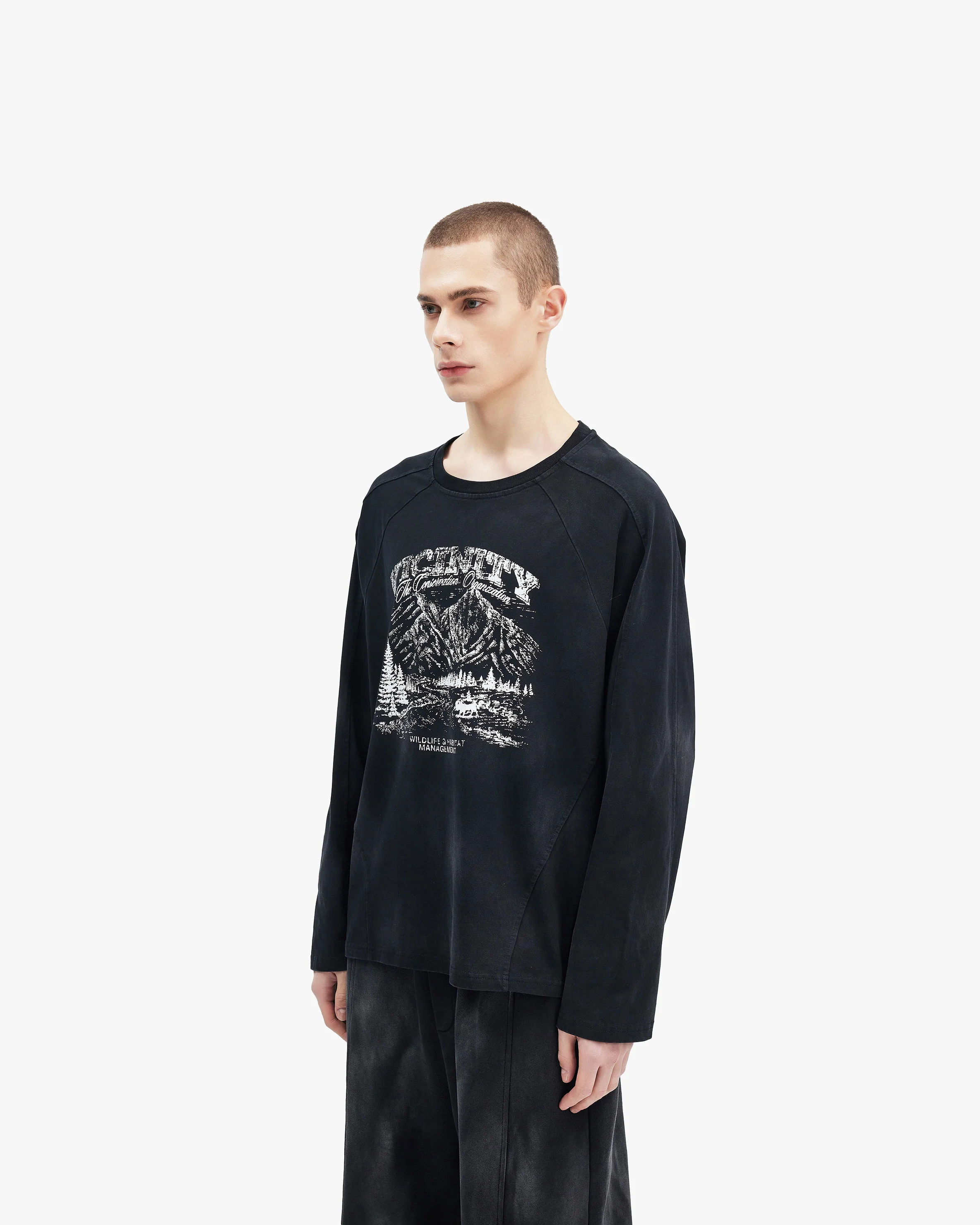 LANDSCAPE LONGSLEEVE BLACK - Image 4