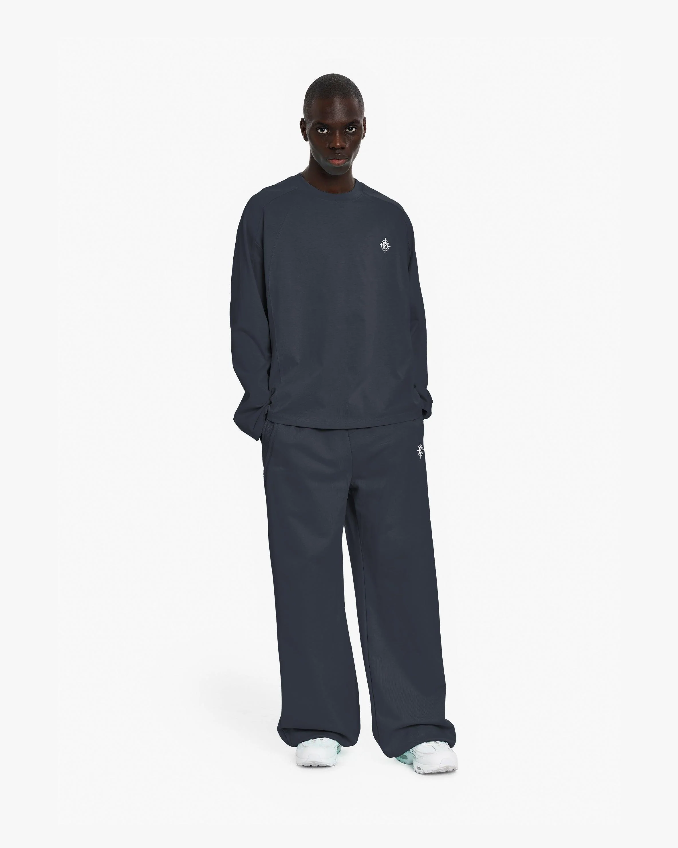 LONGSLEEVE NAVY - Image 9