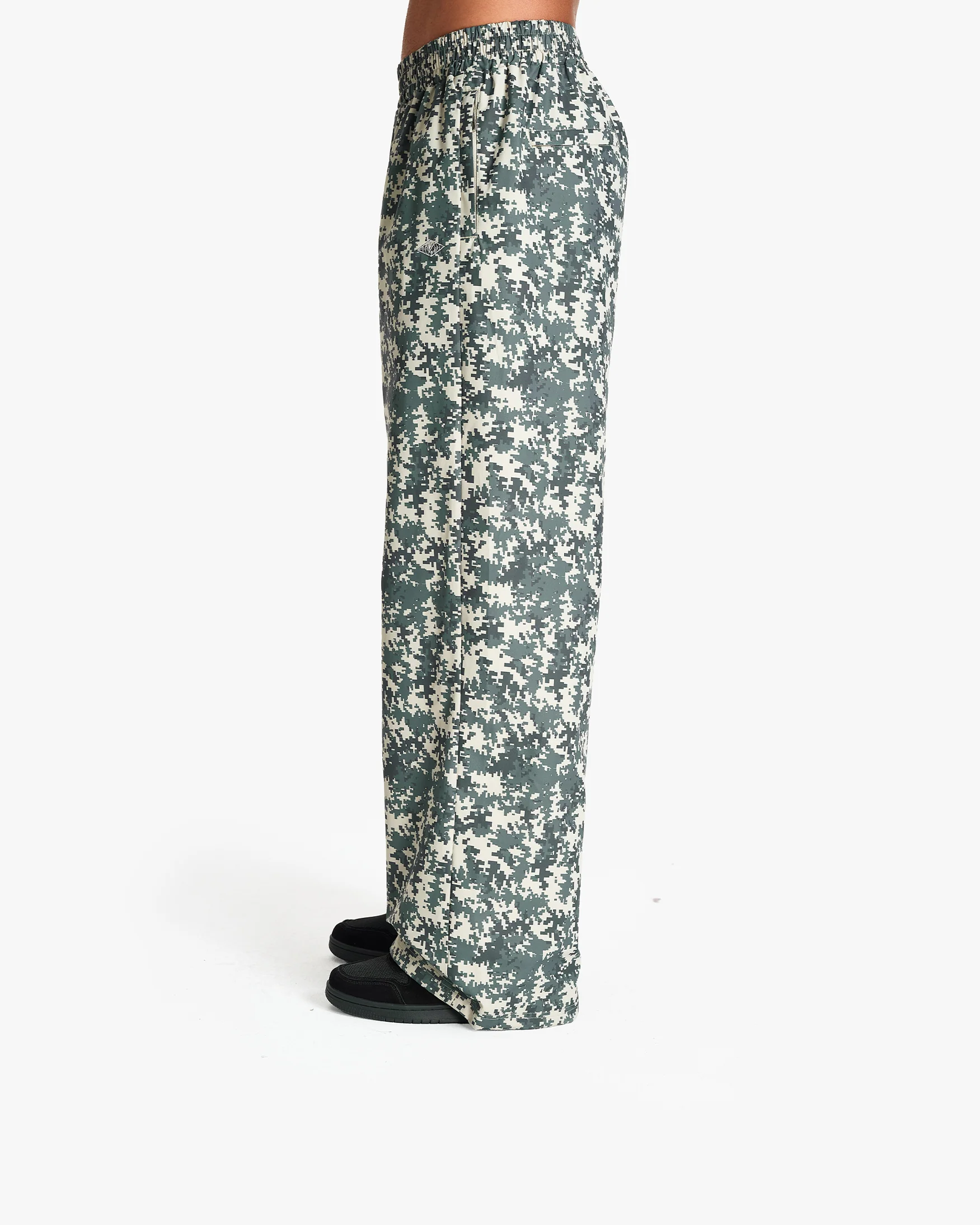 TRACK PANTS PIXEL CAMO - Image 5